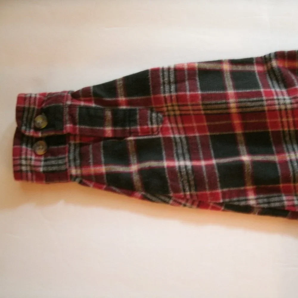 Oshkosh Boys Shirt Button Down Red Black Plaid Long Sleeve Size 6